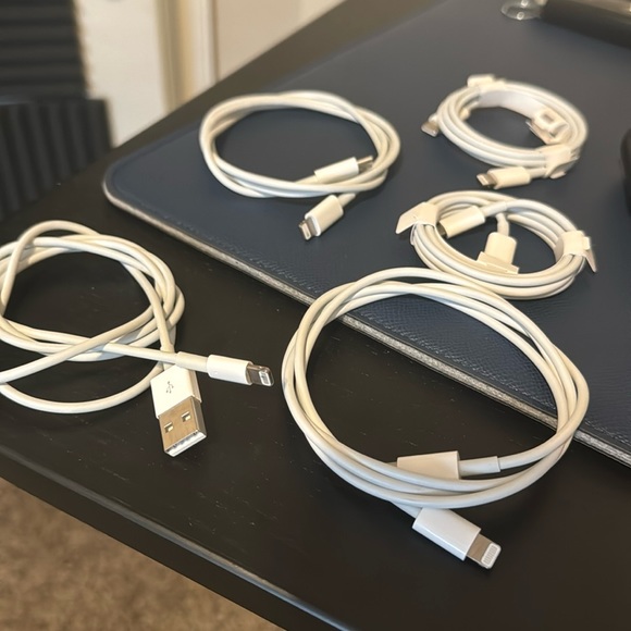 4 usb c to lighting apple cables authentic - Picture 1 of 1